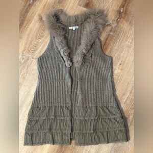 Y2K WHIMSIGOTH Sweater Vest Sz L Taupe Faux Fur Knit w lace ruffle  **2 for 20**